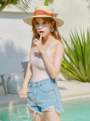 Warm Brown Monokini with Short Jeans – Cha Yoo Jin