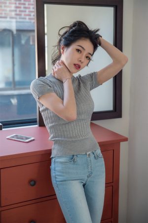 An Seo Rin – Jeans Set – 03.03.2017