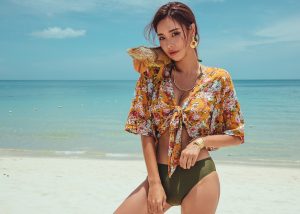 Park Da Hyun – Iguana Beachwear