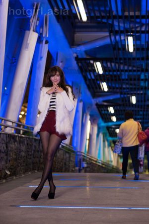 [Beautyleg 番外篇] Taiwan leg model MISO Xia Qing-Christmas outside photo