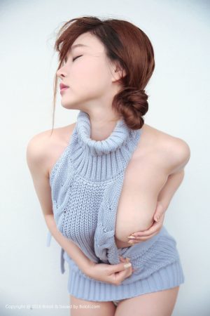 [Bololi 波洛 社] BOL.067 Liu Yuqi-Sweater + flash white pajamas photo set