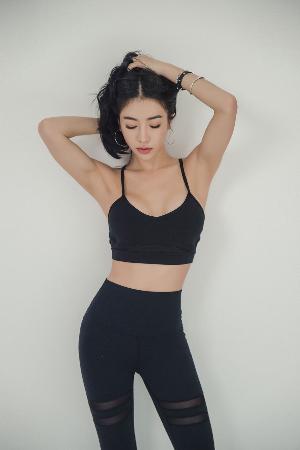 01.04.2018 – An Seo Rin – Fitness Set