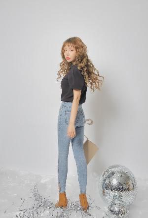 Gong Sua – Jeans Set – 01.04.2018