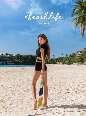 15.02.2018 – Beachwear Set – Yeon Soo