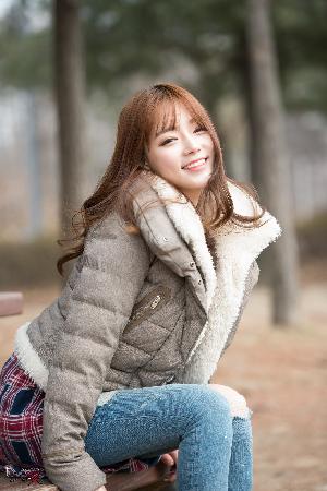 2015-02-28 Han Ji Yeon (한지연)