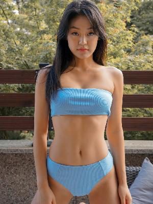 Choi Seok Yeong – Anne Bikini Set