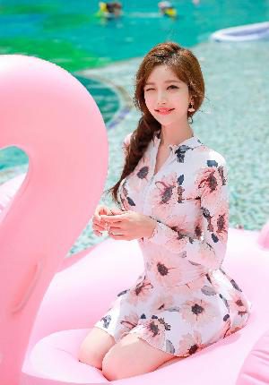 Pink Fantasy Flamingo – Kim Hee Jeong