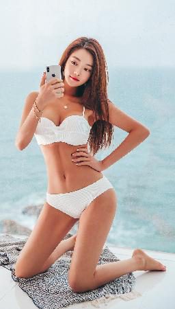 White Bikini – Park Jeong Yoon