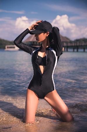 Swimwear – An Seo Rin – 18.05.2017