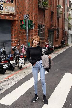 Jeans Set – Kang Tae Ri – 05.01.2018