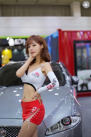 07.09.2015 – Seoul Auto Salon – Seo Jin Ah