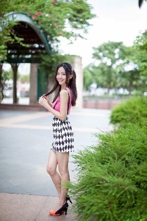Taiwan beauty Anita Lin thousand such as Central Business Circle Photo Album