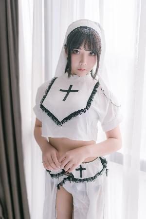 COSER Take the Mozi AA Pure White Mids [COSPLAY Beauty] Photo Album