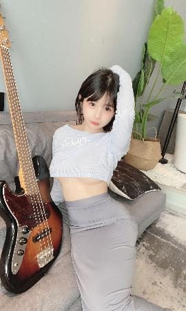 [网 红 COSER photo] 桜桜宁宁 – guitar sister set