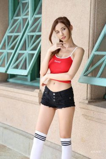 [Taiwan’s tender model] Cai Translation of Candice – Street shooting sports girl photo collection