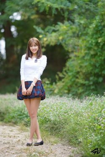 Li Renhui “Outdoor Small New Super Skirt Series” Photo Set Set