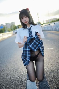 [网 红 COSER photo] Anime blogger is awkward – jm set of afternoon