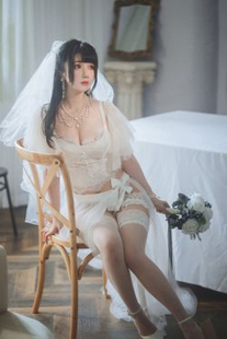 [Net red COSER photo] Rioko cool chips – transparent wedding dress