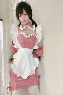 [Net red COSER photo] Xiao Xiao thousand generation W – pink paint leather servant