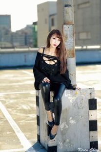 [Taiwan Zhengmei] Chen Yizhi “Leather Pants Girl” Photo Collection