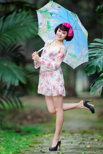 Taiwan sisters Yin Zhi “beautiful color dress outside shoot” photo set