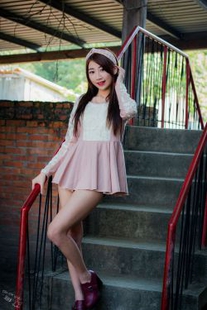 [Taiwan Zhengmei] bits (Zhang Jia Ting) “Walking Recovery New Village Sweet 3 Short Skirt Series” Photo Collection