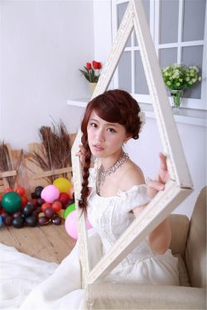 Taiwan’s pure sister white / Li Yizhen “Mechanical and Electrical Girl Wedding Wrap” photo set