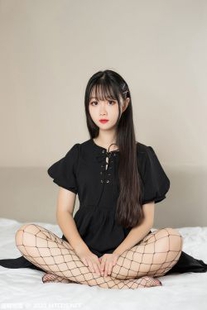 [糖] Vol.223 “Black Long Skirt” photo set