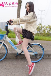 [大 模 模] No.172 Qingqing – bicycle girl