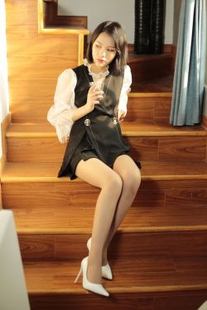 [Neish] No.005 Chengshi – long legs and toes