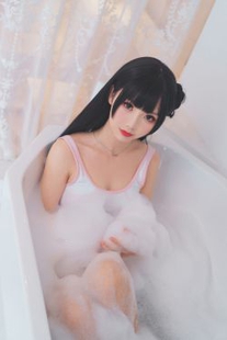 [COS welfare] Cute popular COSER cake fairy “bathtub bubble” photo set