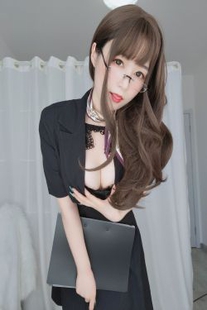 [COSPLAY] COSER Small Sister Silver – Under OL Lingerie Photo