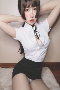 [Cosplay] 侑 侑子 SJ_ – Drunk small secretary photo set