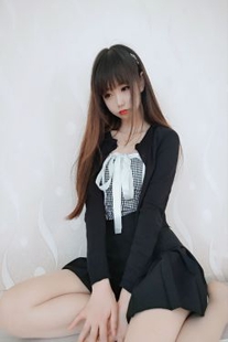 [Cosplay] COS small sister Xue Qi – pork dress