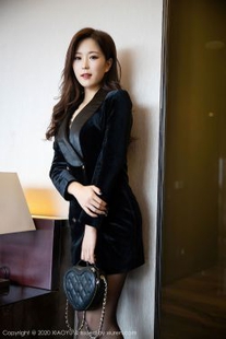 [LangkhaIxia XIAOYU] VOL.400 Yang Ziyan CYNTHIA – Black City Style Dress Up