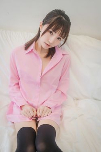 [网 红 COSER] KITARO_ 太 – – Pink Shirt Photo Album