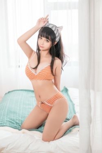 [网 红 COSER] Anime Bokens – Yellow underwear photo set