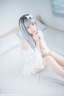 [糖] Vol.325 white yarn dress photo set
