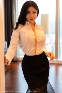 [尤 荟 YOUMI] VOL.579 Heart Little Princess – White shirt, miniskirt and black stockings OL