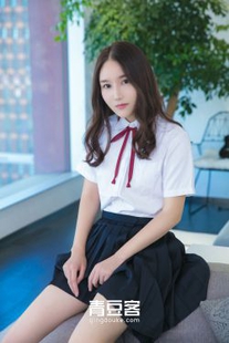 Sweet sister Wei twisted “school uniform photo is pettime,” [青豆 客 qingduke] photo set