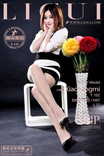 Model Xiao Yang Mi “Need for Fashion Professional Pack” [柜 ligui] beautiful leg jade foot picture