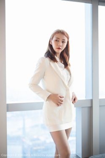 EVON Chen Zanzhi’s “Sexy Uniforms and Musting Stockings Temptation” [Aimi Club Imiss] Vol.430 photo album