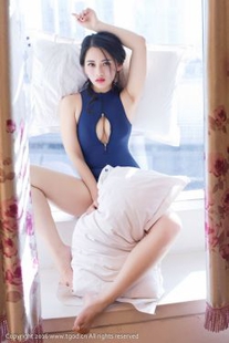 Zhu Xiaoxu’s “The Girl Next Door Vacuum Dress” [Push Goddess TGOD] Photo Album