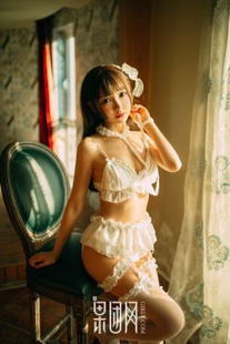 “White Silk Man Slash! 
Busty Lolita Incarnates A Naughty Little Maid in a Vacuum” [Guo Tuan Girl] No.005 Photo Album