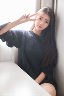 Cola Vicky “Sweater + White Shirt” [花洋HuaYang] Vol.027 Photo Album