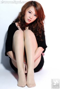 Model Feifei “The Noble Temperament High Heel Girl” [丽柜LiGui] Photo pictures of beautiful legs and jade feet