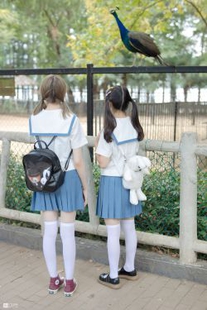 Momo & Aika “80D White Silk Knee Socks” (Senluo Foundation) JKFUN-025 Photo Album