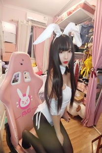 [Net Red Coser] Furukawa kagura “Black Silk Bunny Girl” Photo Album