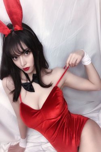 Mingming Kizami “Red Velvet Bunny Girl” Photo Album