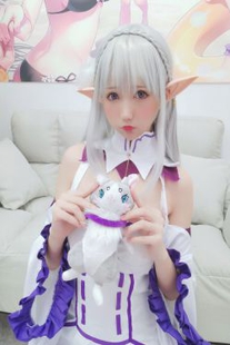 NAGISA Monster Meow “Self-Photography Series No.005 Emilia” Photo Album